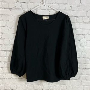 Universal Thread Goods Co. Black Textured Blouse Size Medium